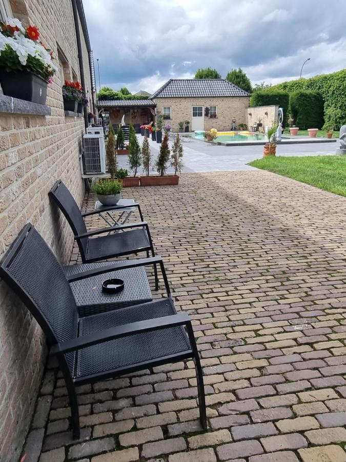 Susberg 4 Apartman NeerNeerpelt Kültér fotó